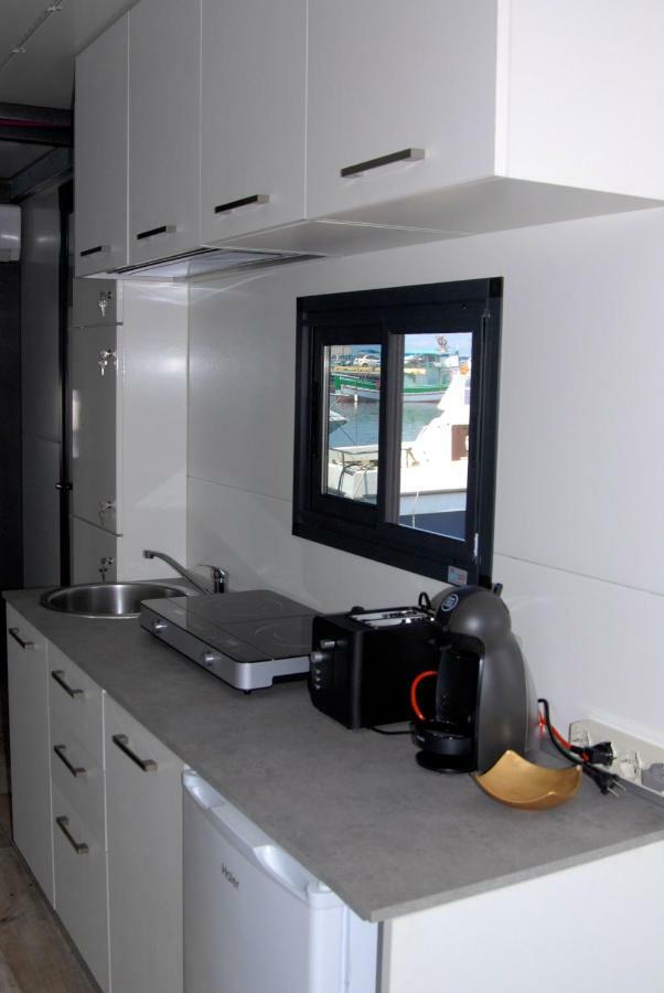 House Boat Luxury Botel Cagliari