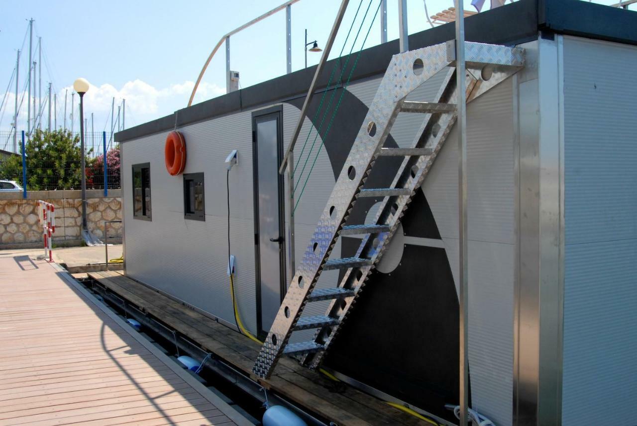 Botel House Boat Luxury
